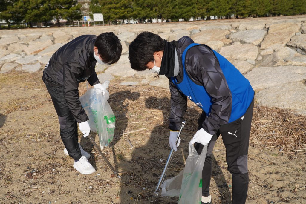 ビーチクリーンの様子